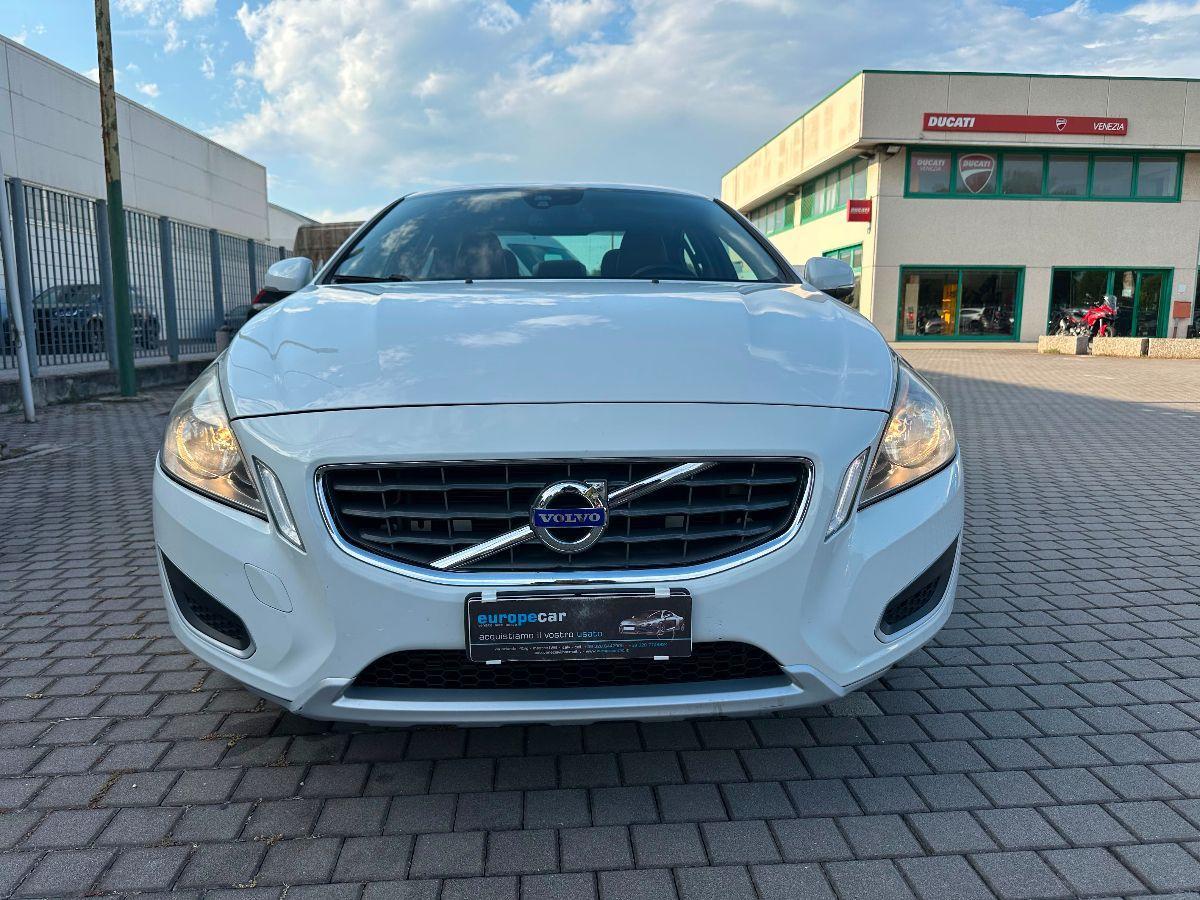 VOLVO - S40 - 2.4 D5 R-design