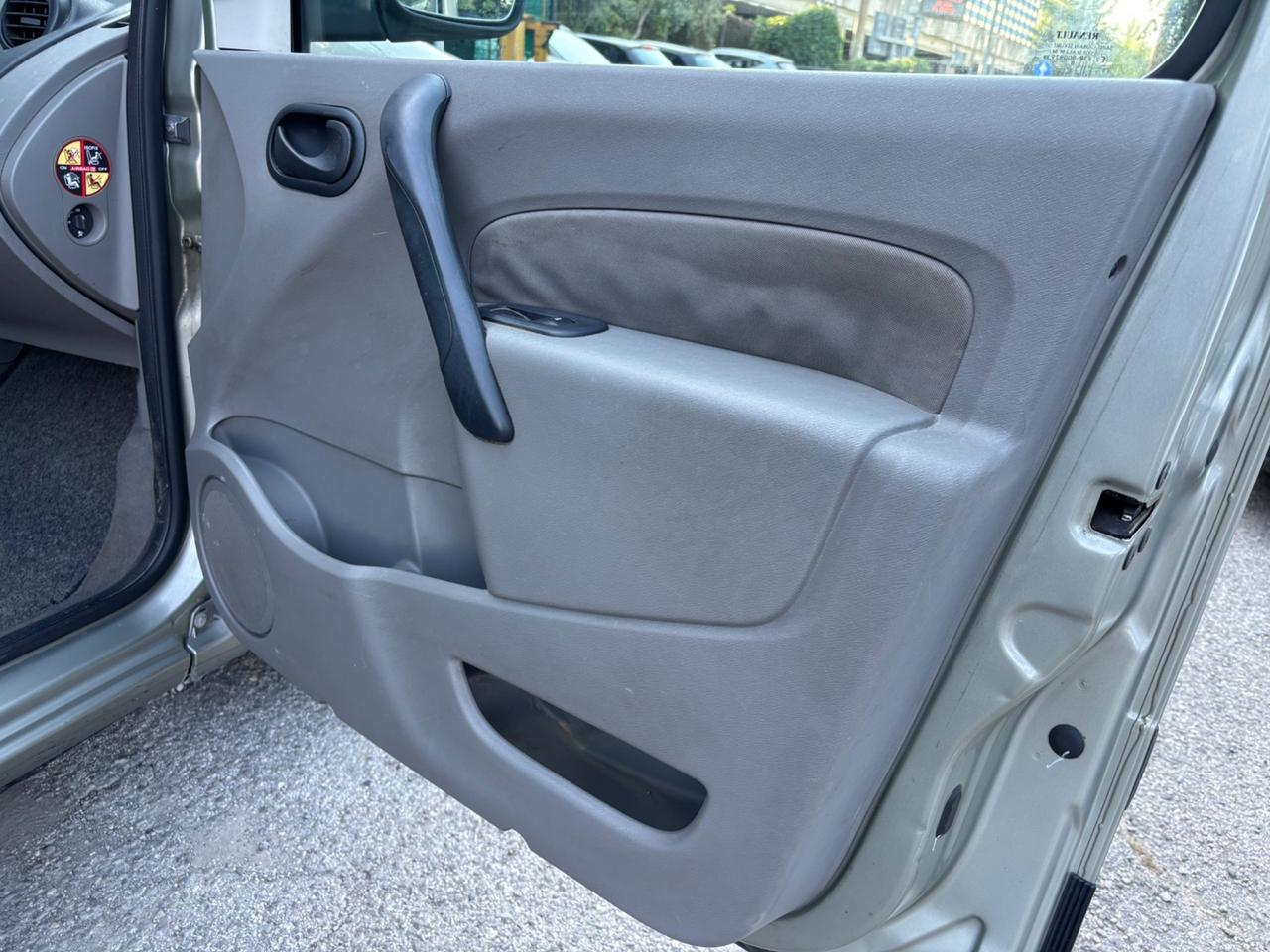 Renault Kangoo 1.6 GPL 5 porte OK NEOPATENTATI