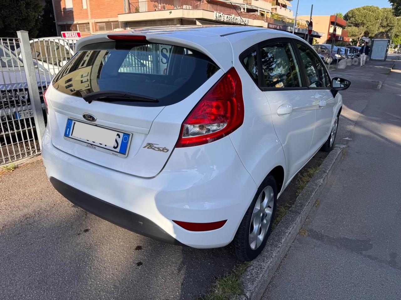 Ford Fiesta 1.2 60CV 5p. Neopaten garanzia 12 mesi