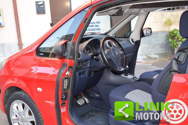 PEUGEOT 1007 1.4 Sporty 2Tronic