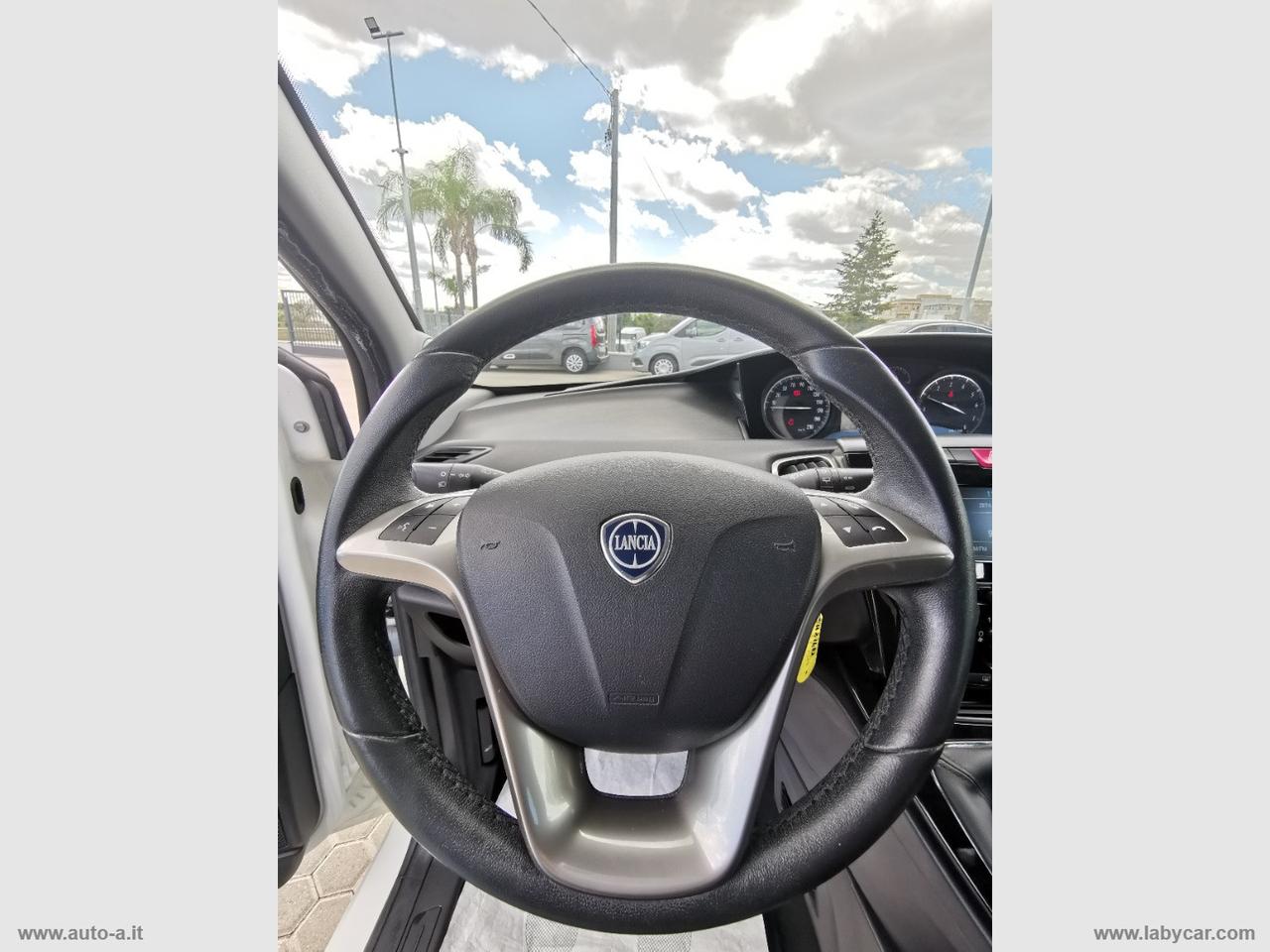 LANCIA Ypsilon 1.2 69 CV 5p. Gold
