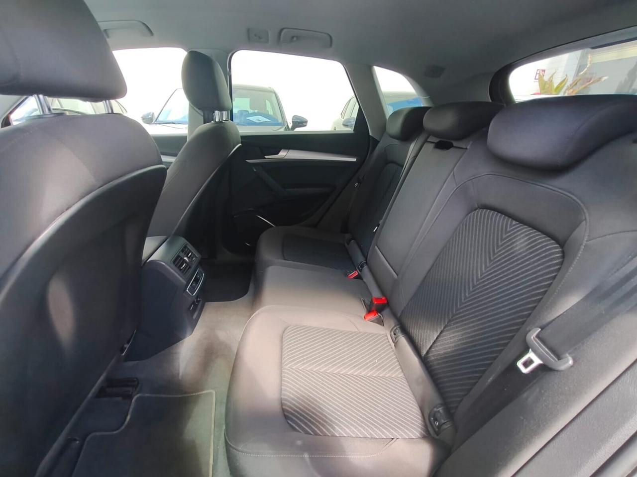 Audi Q5 35 2.0TDI 163CV S tronic Business Adv 2023