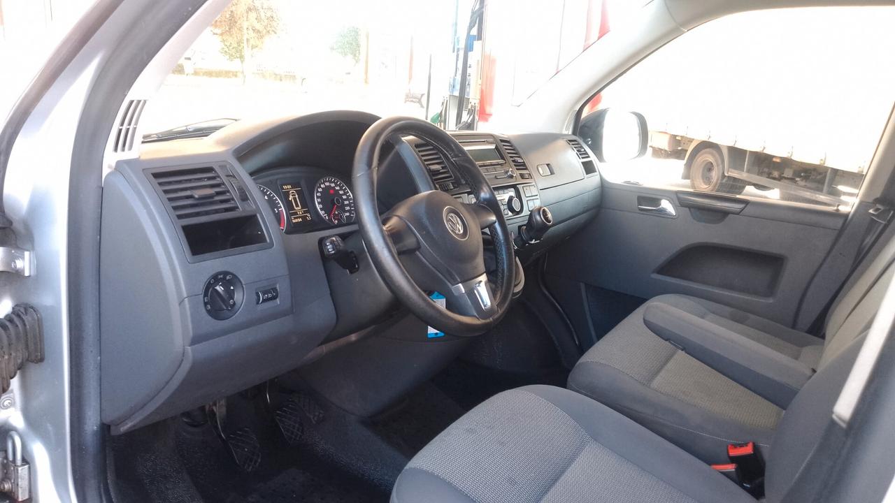 Volkswagen Caravelle TDI 9 POSTI 2011 E5