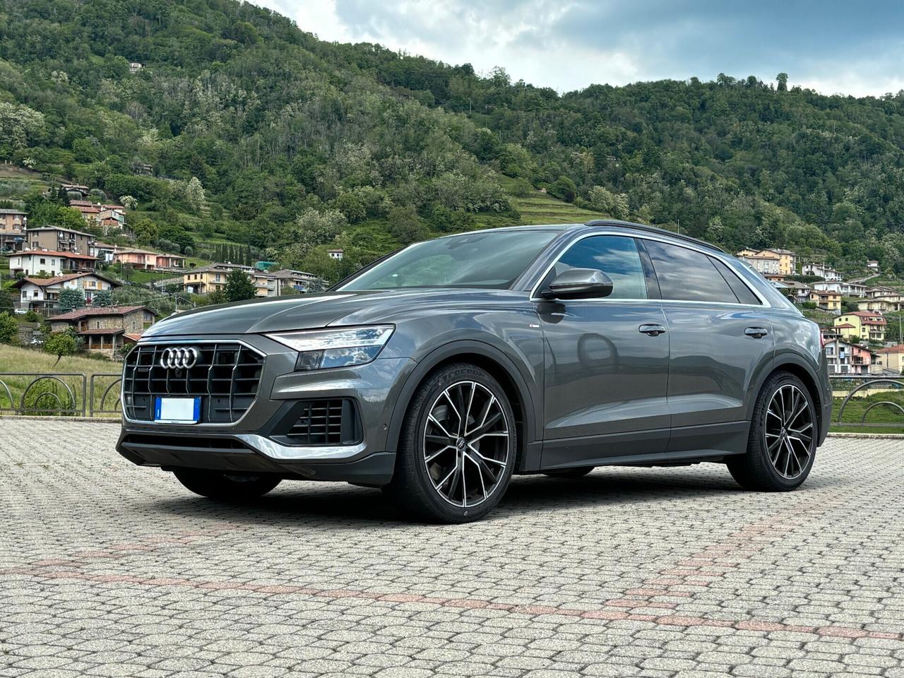 Audi Q8 50 TDI 286 CV quattro,SLINE,PANORAMA,RETROSTERZANTE