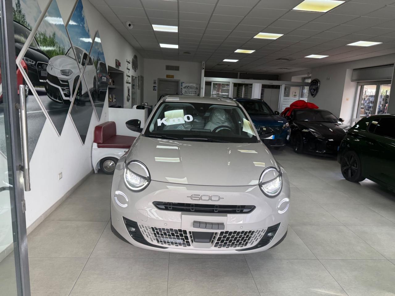 Fiat 600 Hybrid 145 CV DCT MHEV La Prima