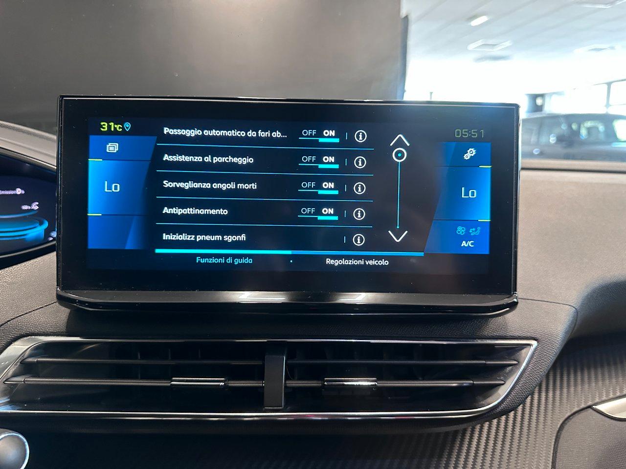 Peugeot 3008 3008 1.6 hybrid phev Allure Pack 225cv e-eat8