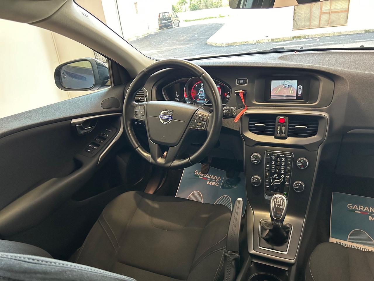 Volvo V40 D2 1.6 Cross Country Kinetic GARANZIA 12 MESI