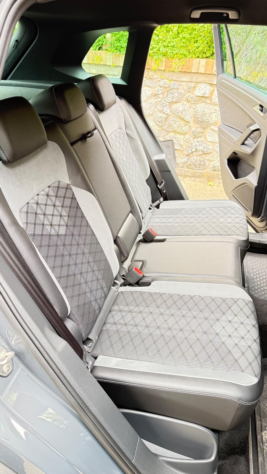 Volkswagen Tiguan 2.0 TDI 150 CV SCR DSG R-Line