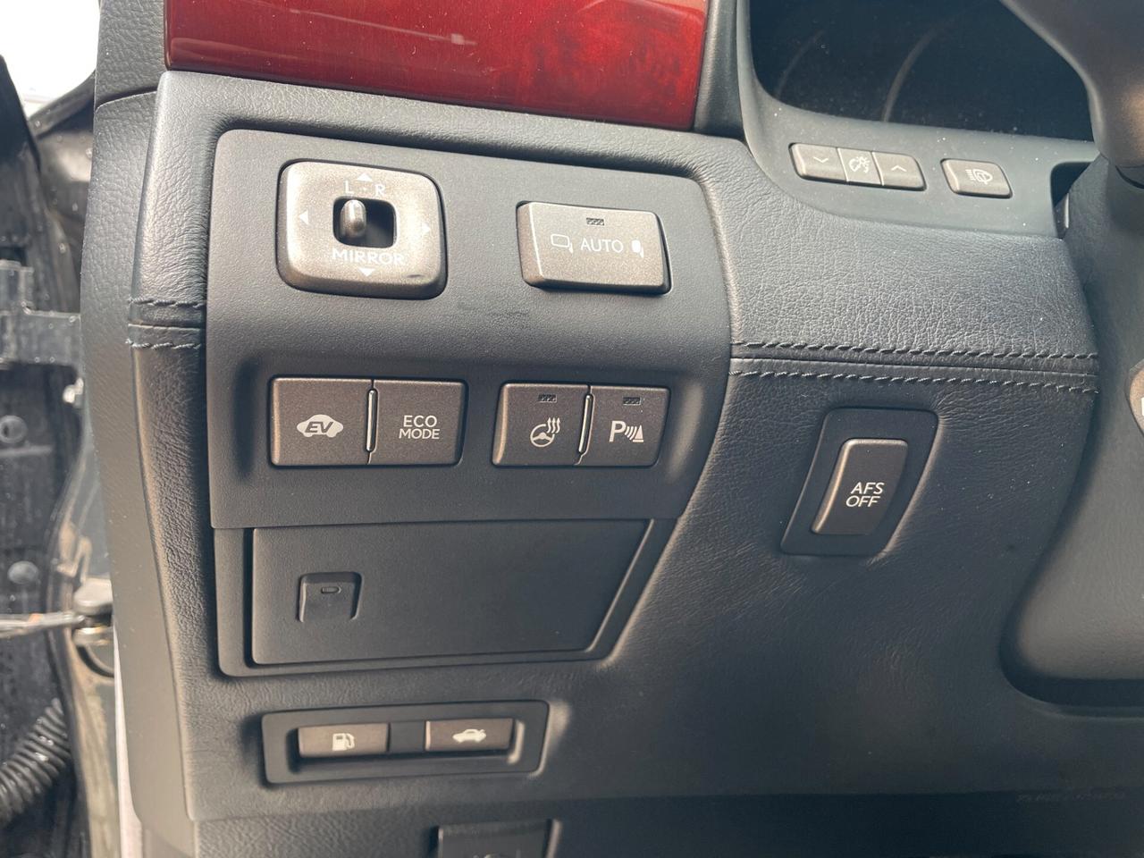 Lexus LS 600 600h L Luxury