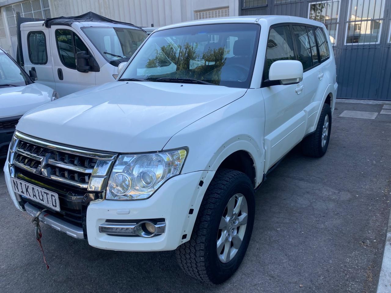 Mitsubishi Pajero 3.2 DI-D 16V aut. 5p. Intense DPF