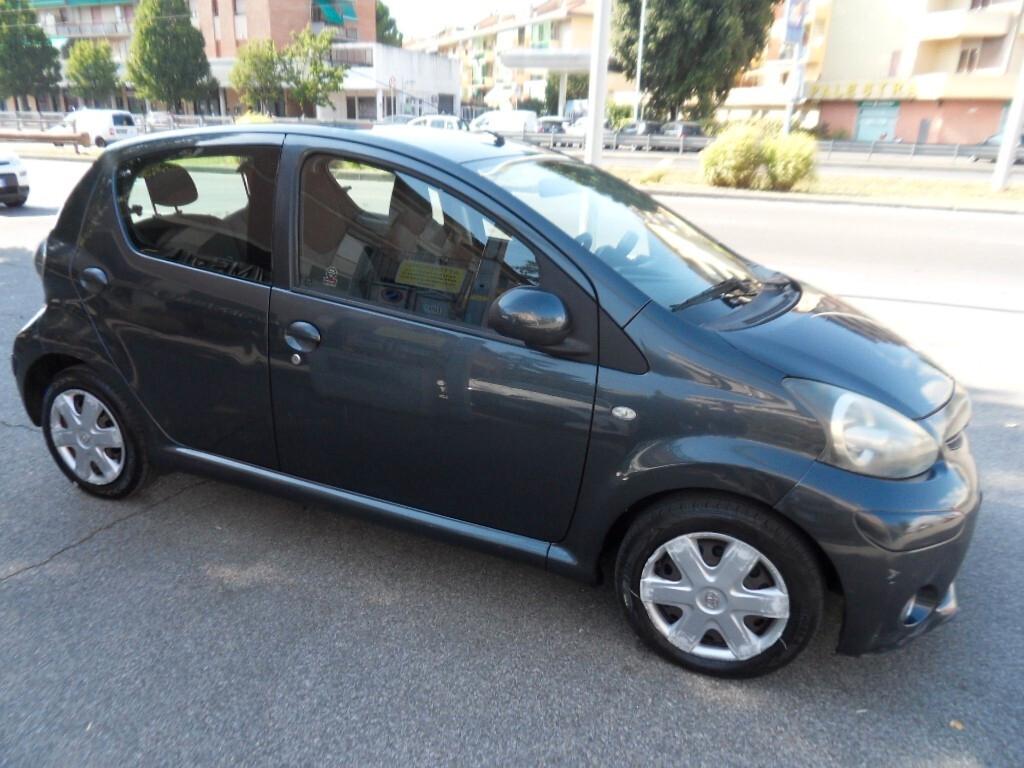 Toyota Aygo 1.0 12V VVT-i 5 porte Active