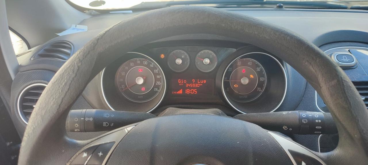 Fiat Punto 1.4 Natural Power Lounge
