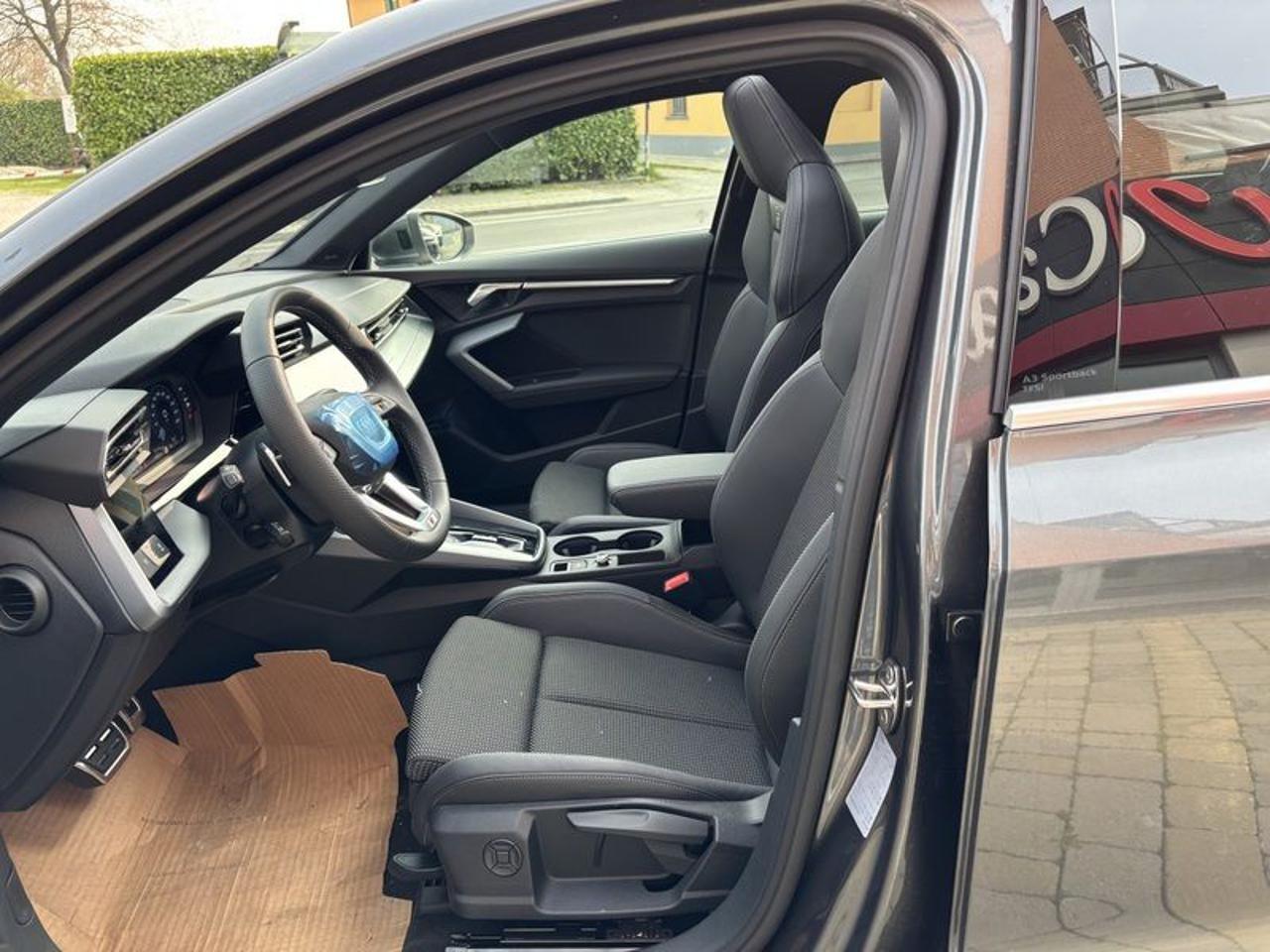 Audi A3 SPB TFSI 110 kW S tronic S line edition MATRIX