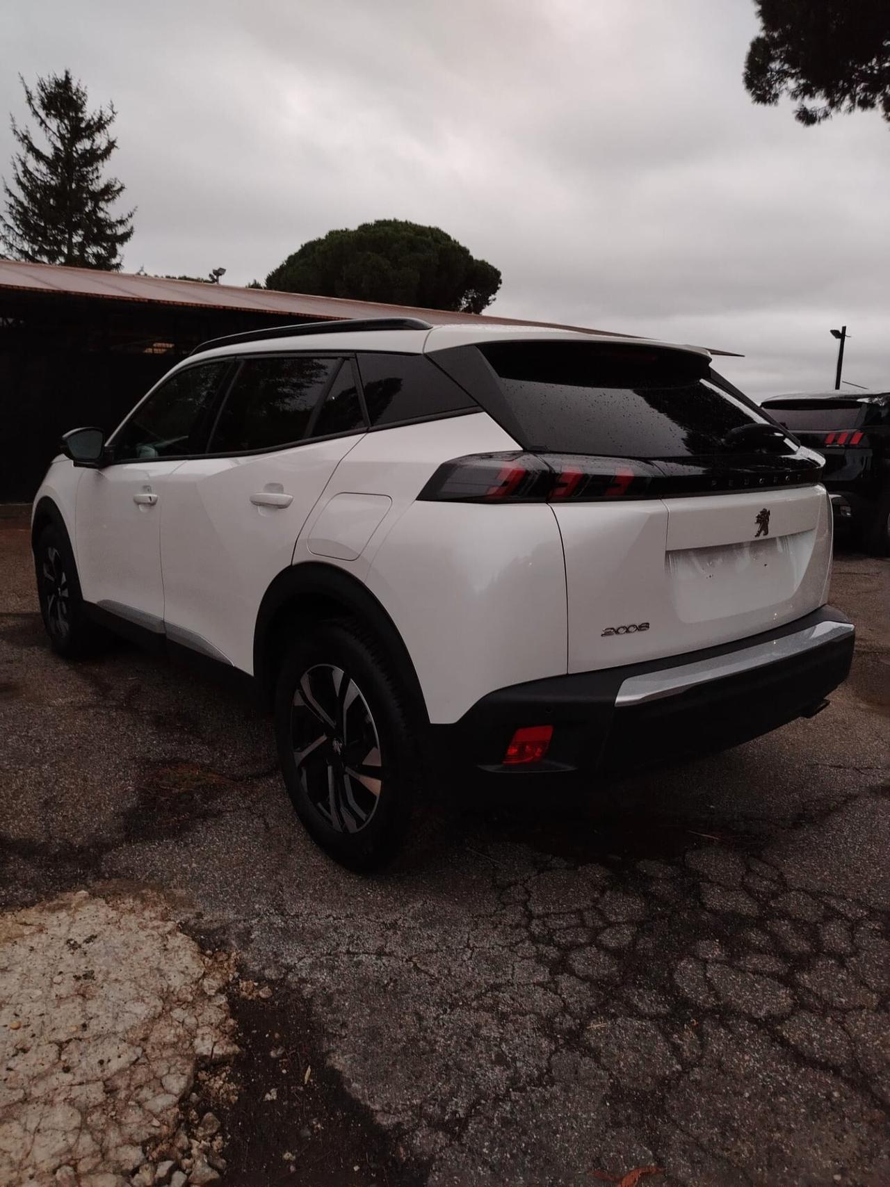 Peugeot 2008 BlueHDi 130 S&S EAT8 Allure