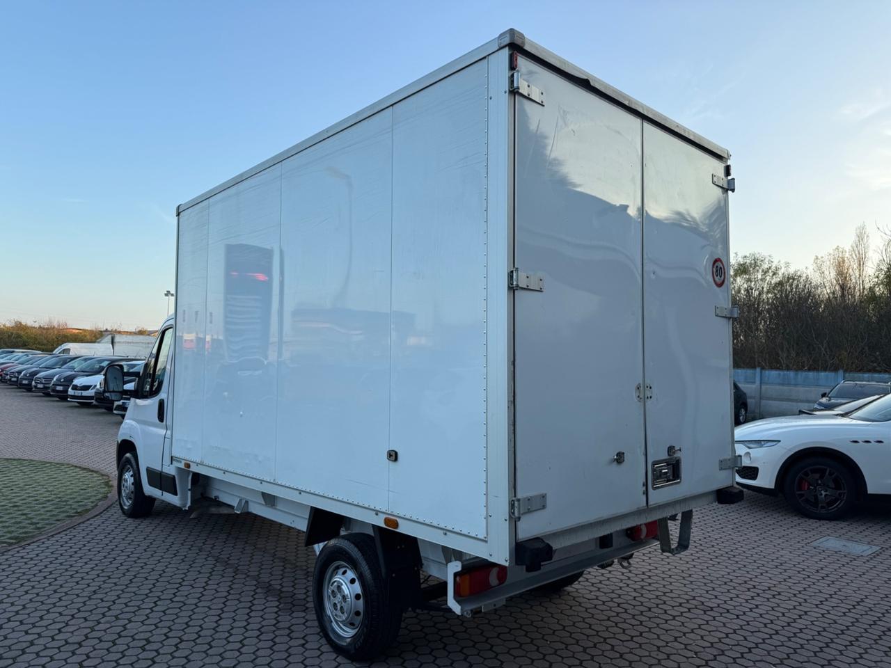 Peugeot Boxer 335 2.2 BlueHDi 140 S&S PC Cabinato