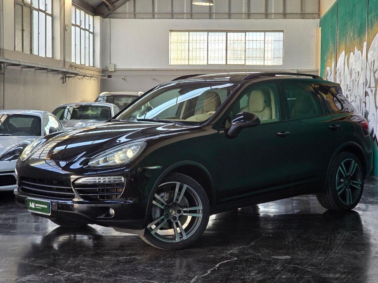 Porsche Cayenne 958 3.0 TDi *TETTO