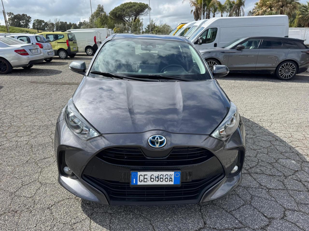 Toyota Yaris 1.5h Business