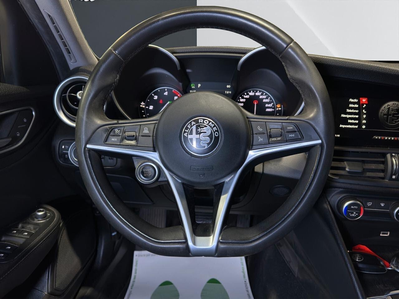 Alfa Romeo Giulia 2.2 Turbodiesel 160 CV AT8 Sport-Tech