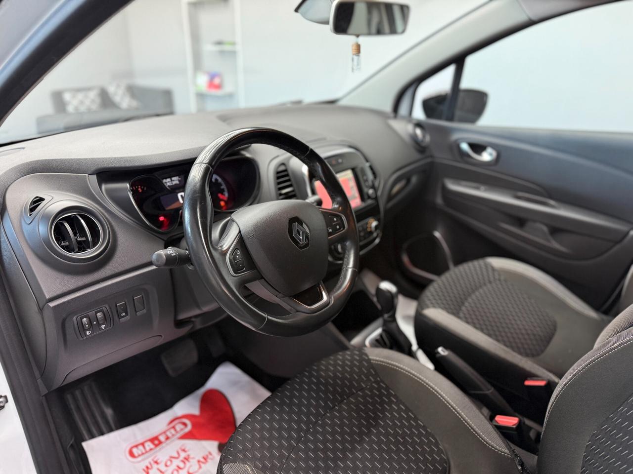 Renault Captur dCi 8V 90 CV EDC Initiale Paris