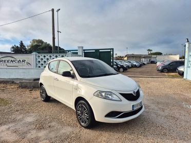 Lancia Ypsilon 0.9 TwinAir 85 CV 5 porte Metano GARANZIA