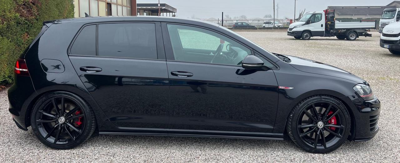 Volkswagen Golf GTI Performance 2.0 TSI DSG 5p. BlueMotion Technology
