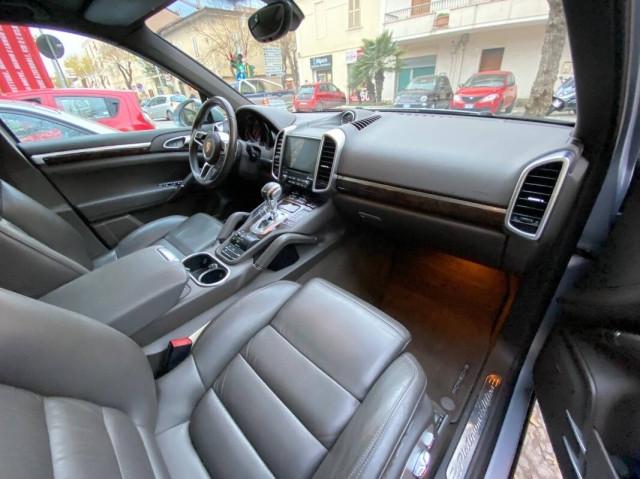 Porsche Cayenne 3.0 tiptronic