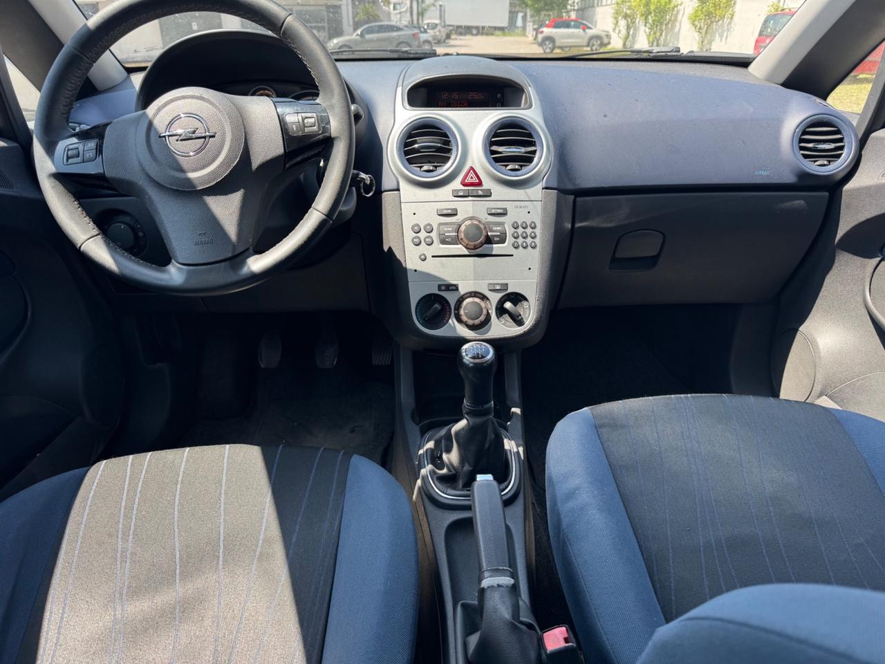 Opel Corsa 1.2 80CV 5 porte GPL-TECH Edition
