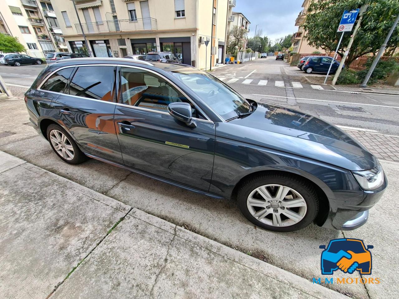 AUDI A4 avant BUSINESS ADVANCE proMMo