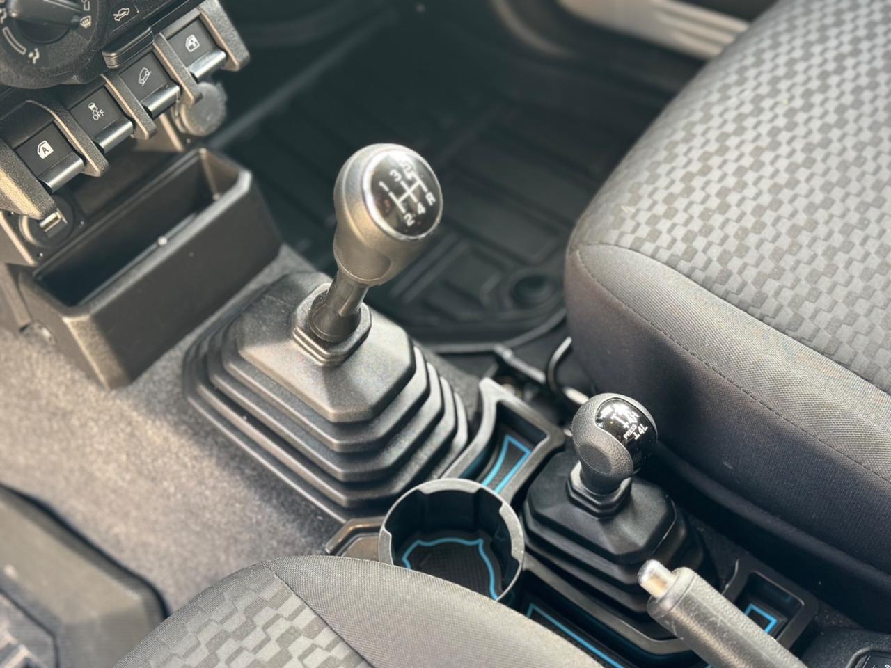 Suzuki Jimny 1.5 5MT PRO (N1)