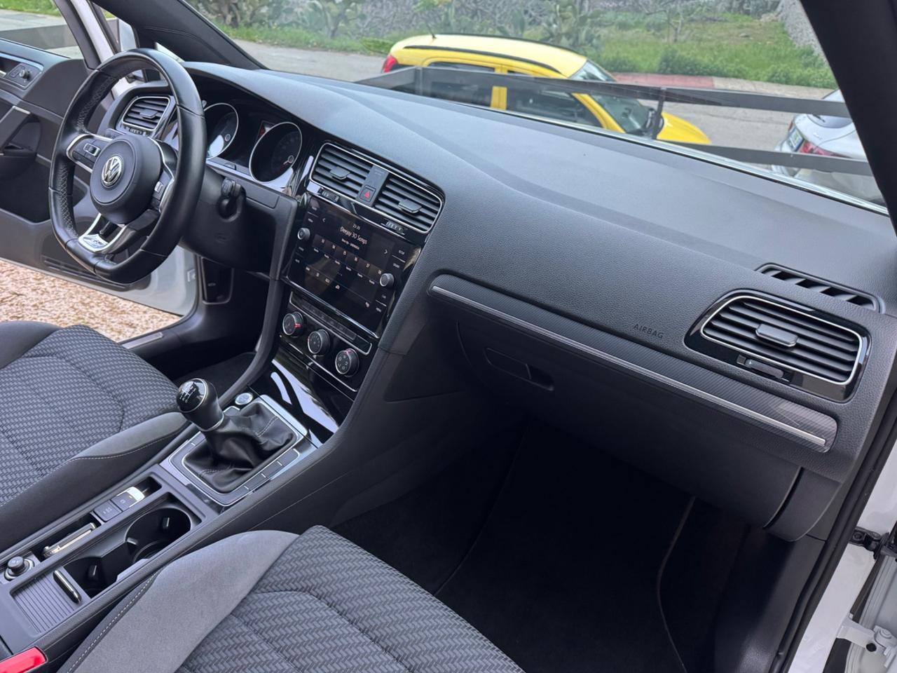 Vw Golf 2.0 TDI - R.LINE - FARI LED - 2019