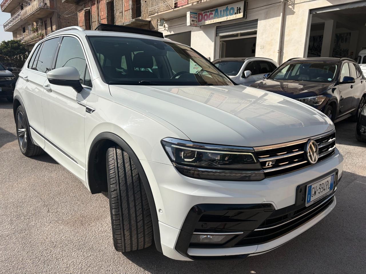 Volkswagen Tiguan 2.0 TDI SCR DSG R-LINE