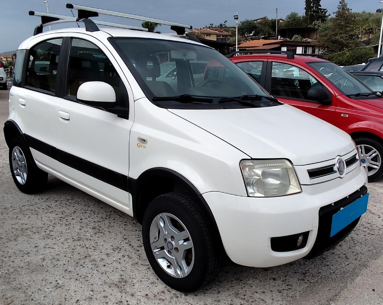 Fiat Panda 1.3 MJT 16V DPF 4x4 Climbing