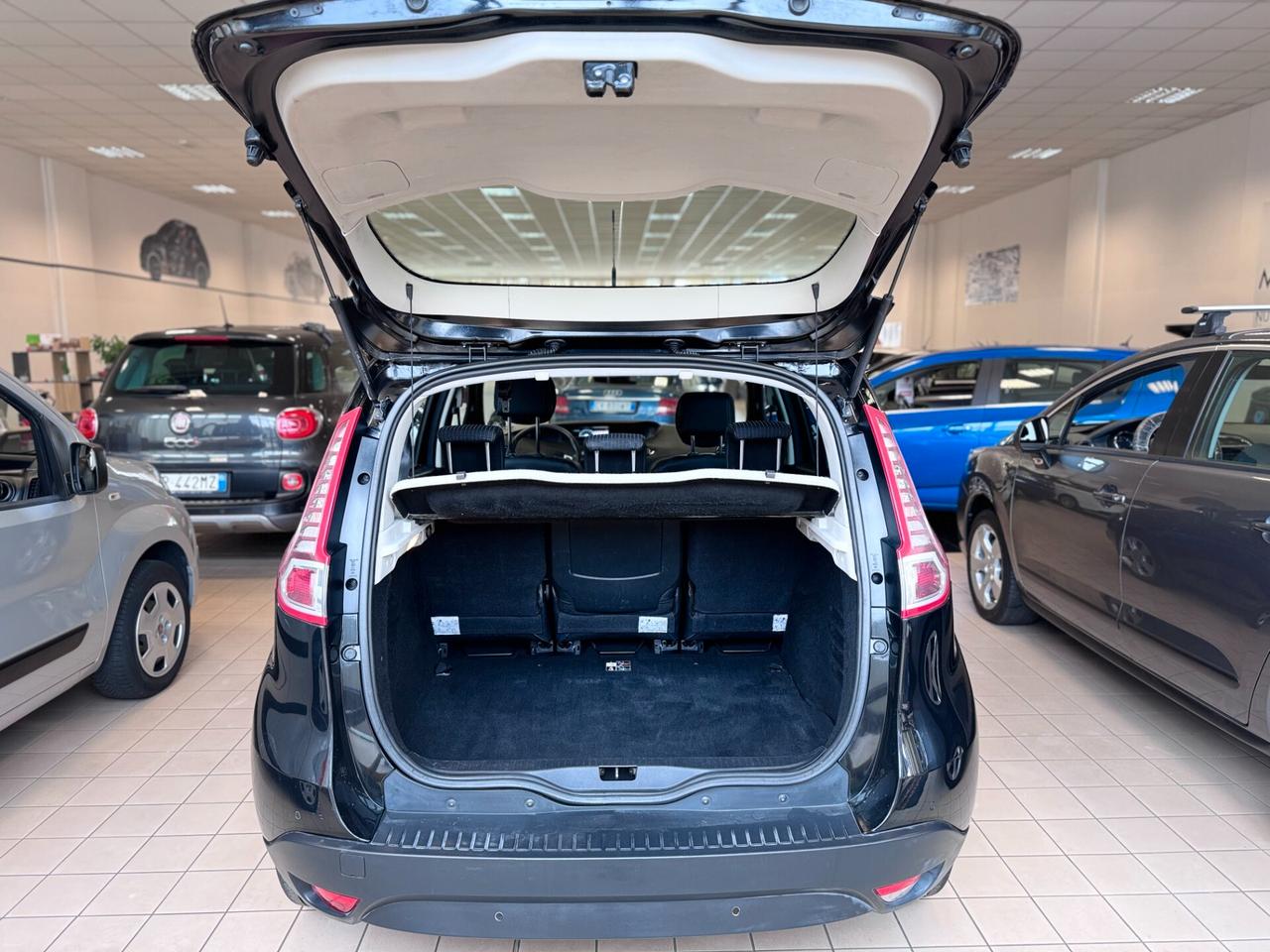 Renault Scenic Scénic X-Mod 1.6 dCi 130CV Luxe