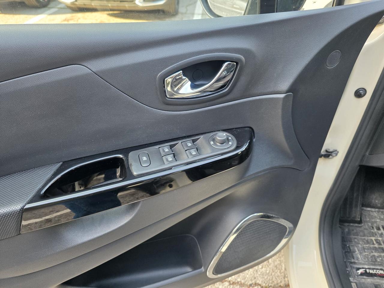 Renault Captur dCi 8V 90 CV EDC Start&Stop Energy Intens