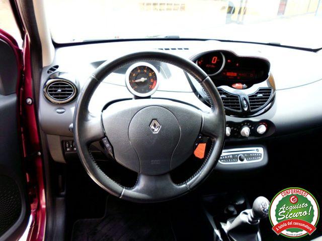 RENAULT Twingo 1.2 16V Live