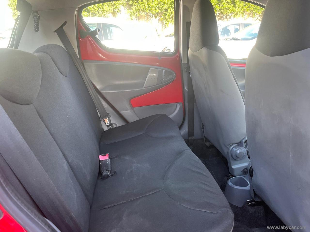 TOYOTA Aygo 1.0 VVT-i 5p. Sol Connect PER NEOPATENTATI