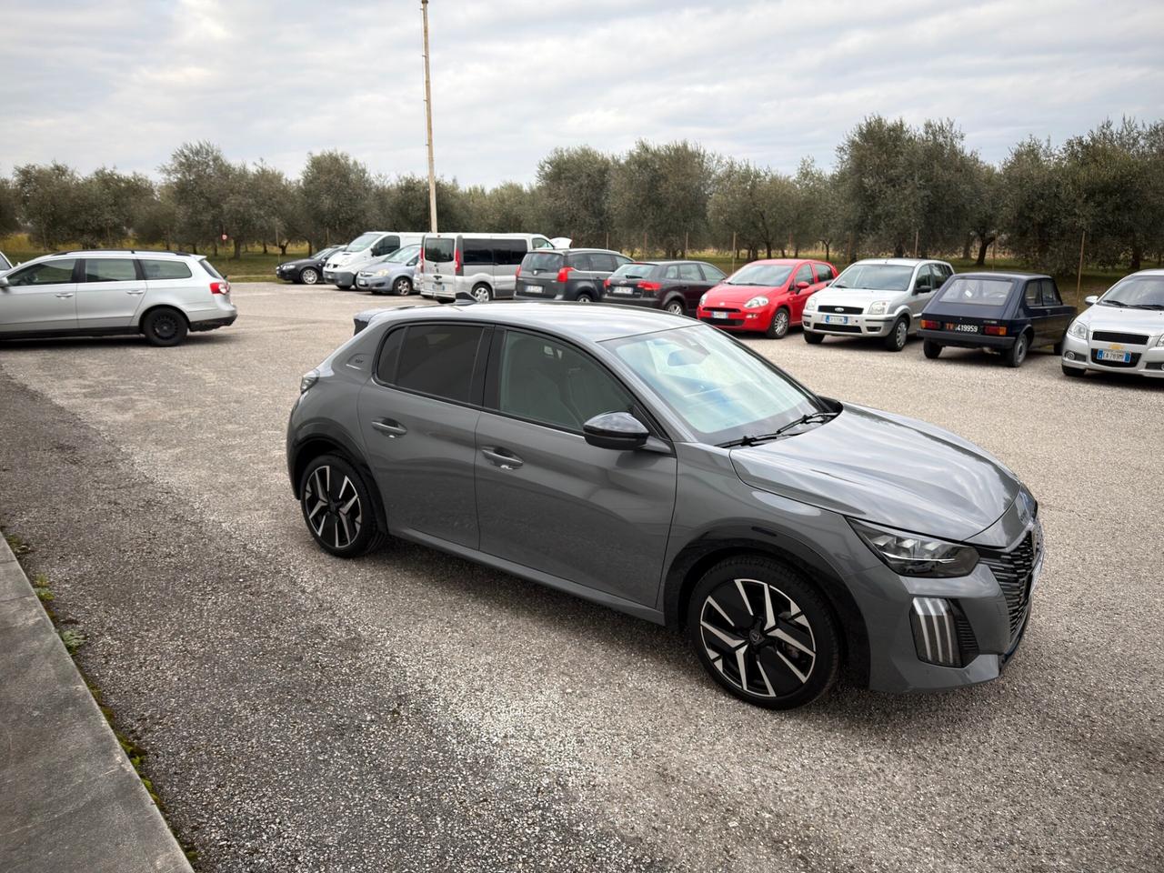 Peugeot 208 Hybrid 110 e-DCS6 GT