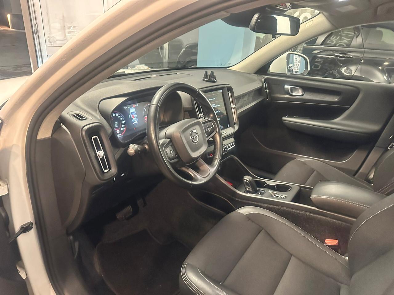 VOLVO XC40 D3 GEARTRONIC INSCRIPTION