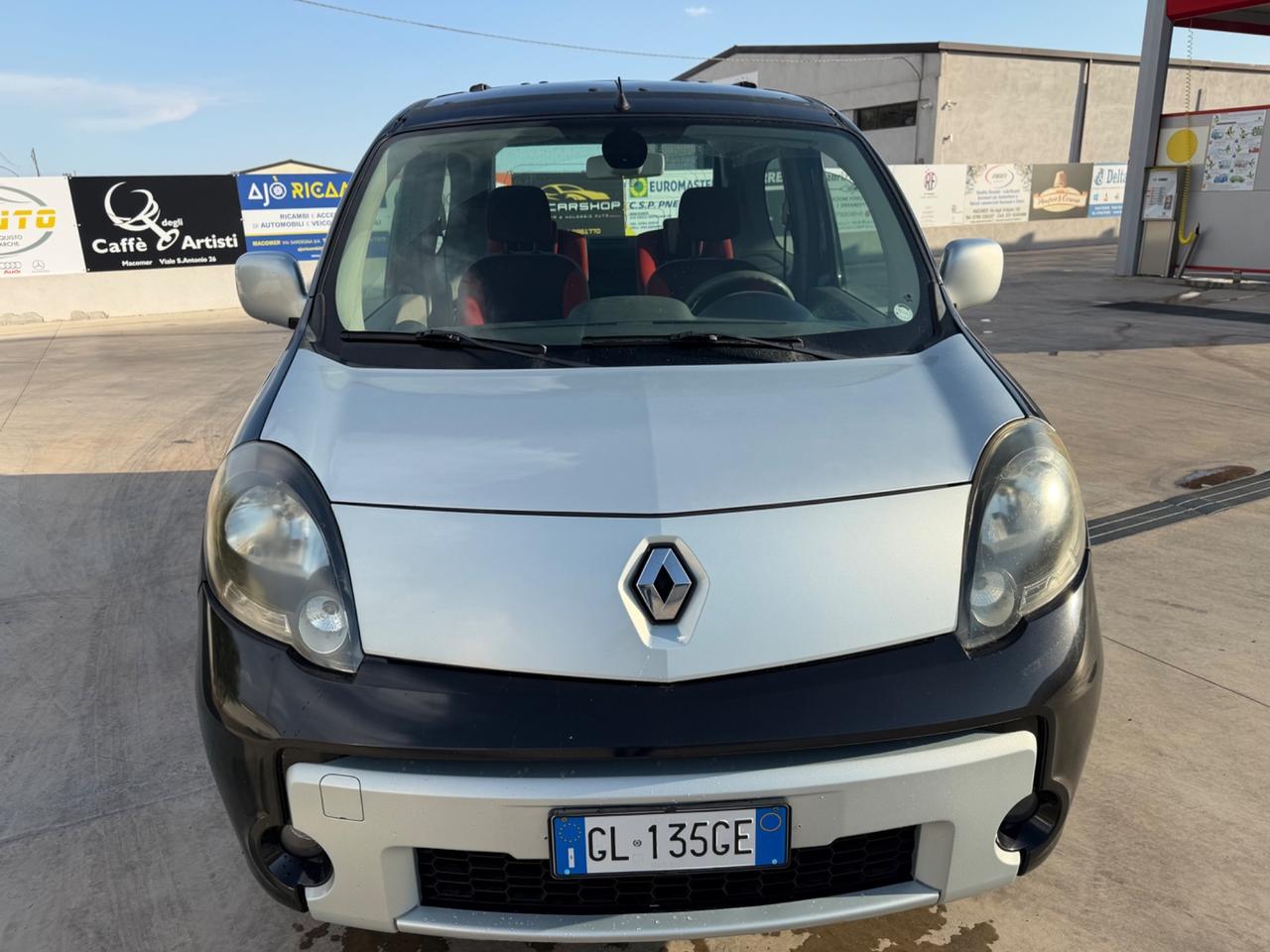 Renault Kangoo 1.6 105CV Be Bop con gancio traino