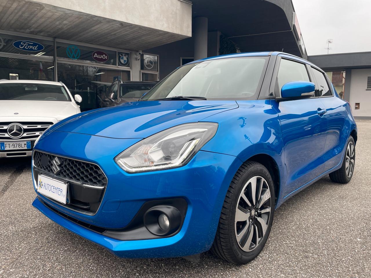 Suzuki Swift 1.2 Hybrid Top