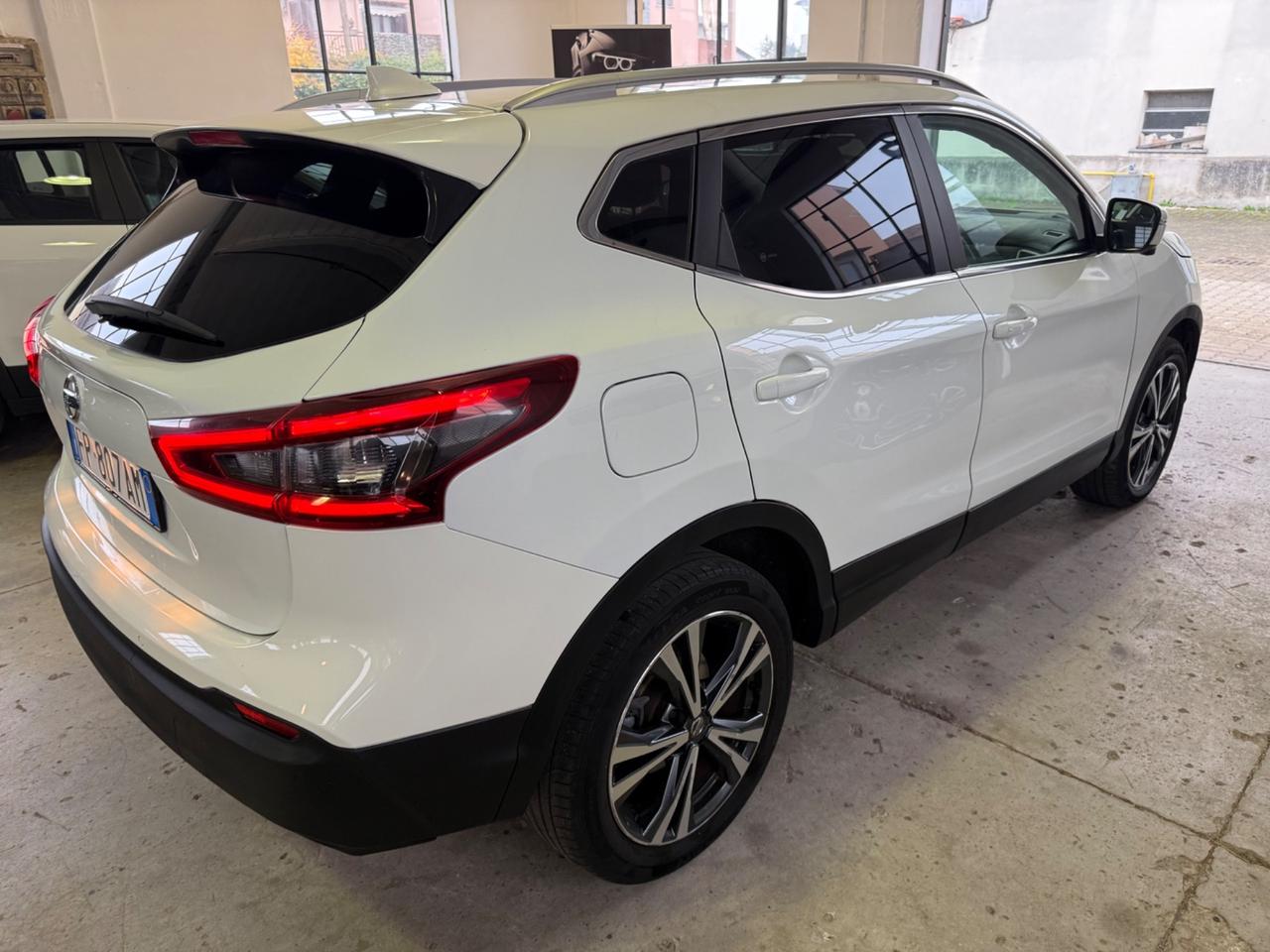 Nissan Qashqai 1.2 DIG-T N-Connecta