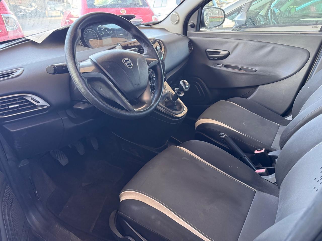 Lancia Ypsilon 1.2 69 CV 5 porte Elle