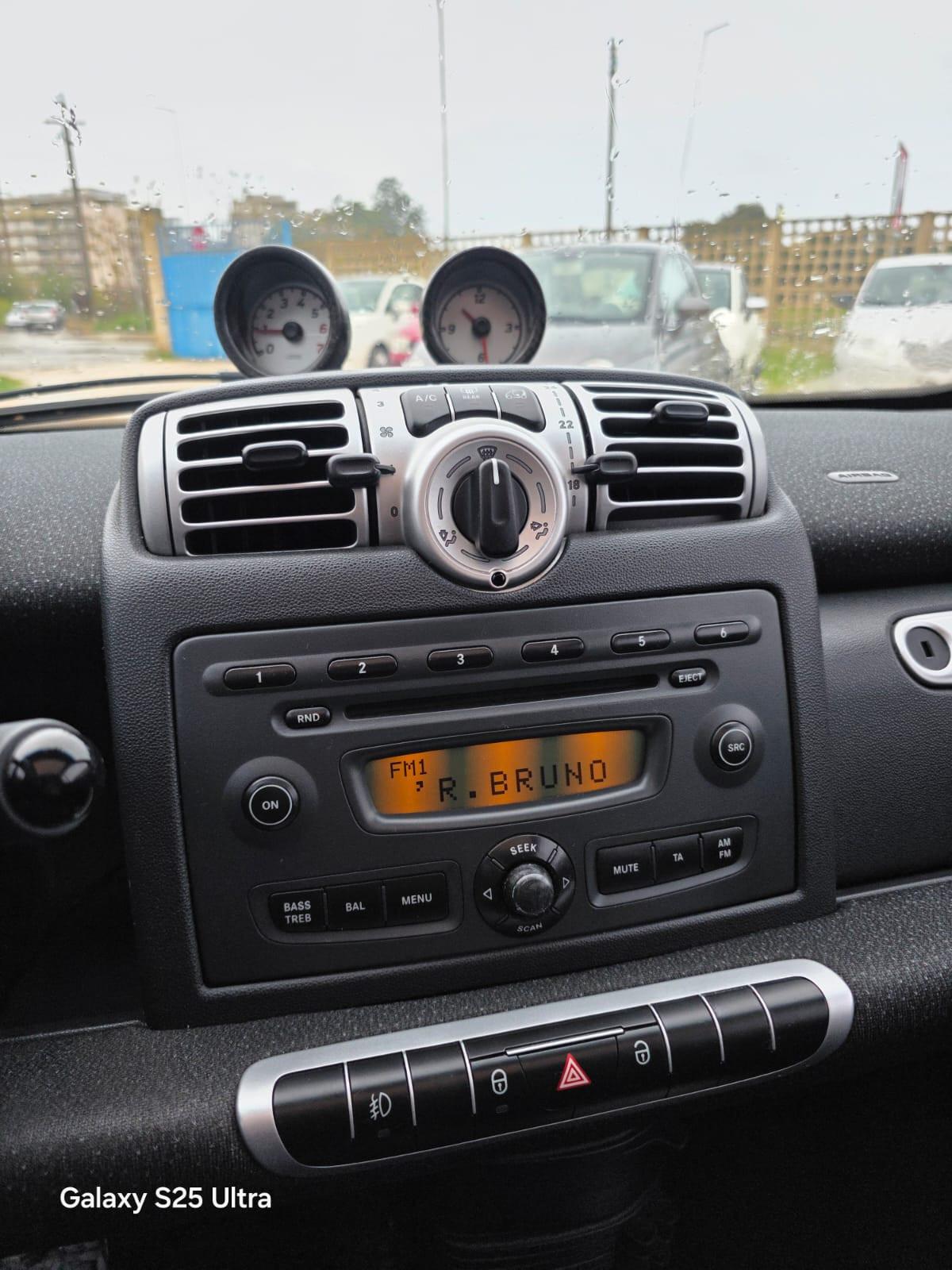 Smart ForTwo 1000 52 kW coupé pulse 2011