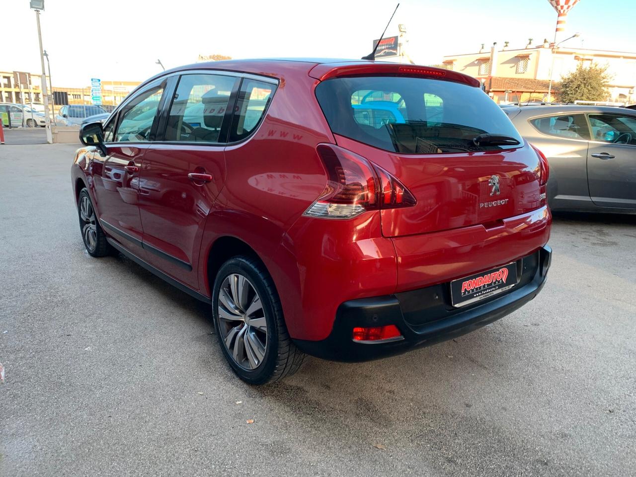 Peugeot 3008 1.6 HDi 115CV Allure