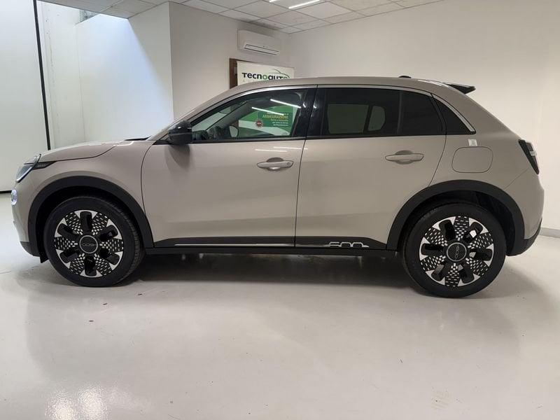 FIAT 600 600 1.2 hybrid La Prima Automatica