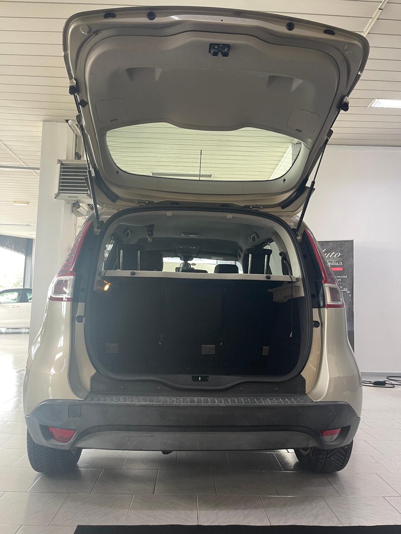 Renault Scenic X-Mod 1.9 dCi 130CV Luxe
