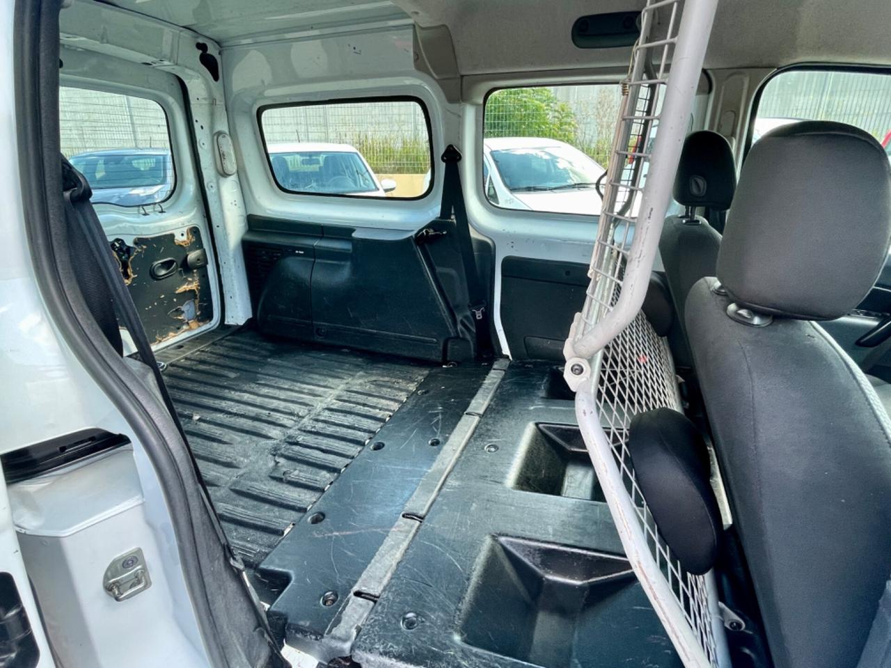 Renault Kangoo MAXI dCi 115CV AUTOCARRO 4 POSTI