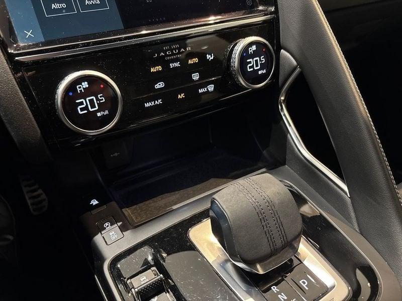 Jaguar E-Pace 2.0d i4 mhev R-Dynamic SE awd 204cv auto