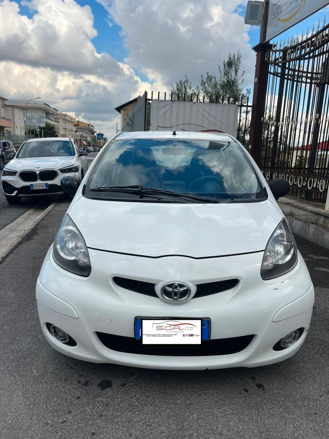 Toyota Aygo 1.0 12V VVT-i 5 porte Now Connect