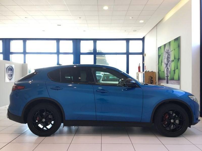 Alfa Romeo Stelvio 2.2 T-D 210 CV AT8 Q4 Executive - PACK PERFORMANCE